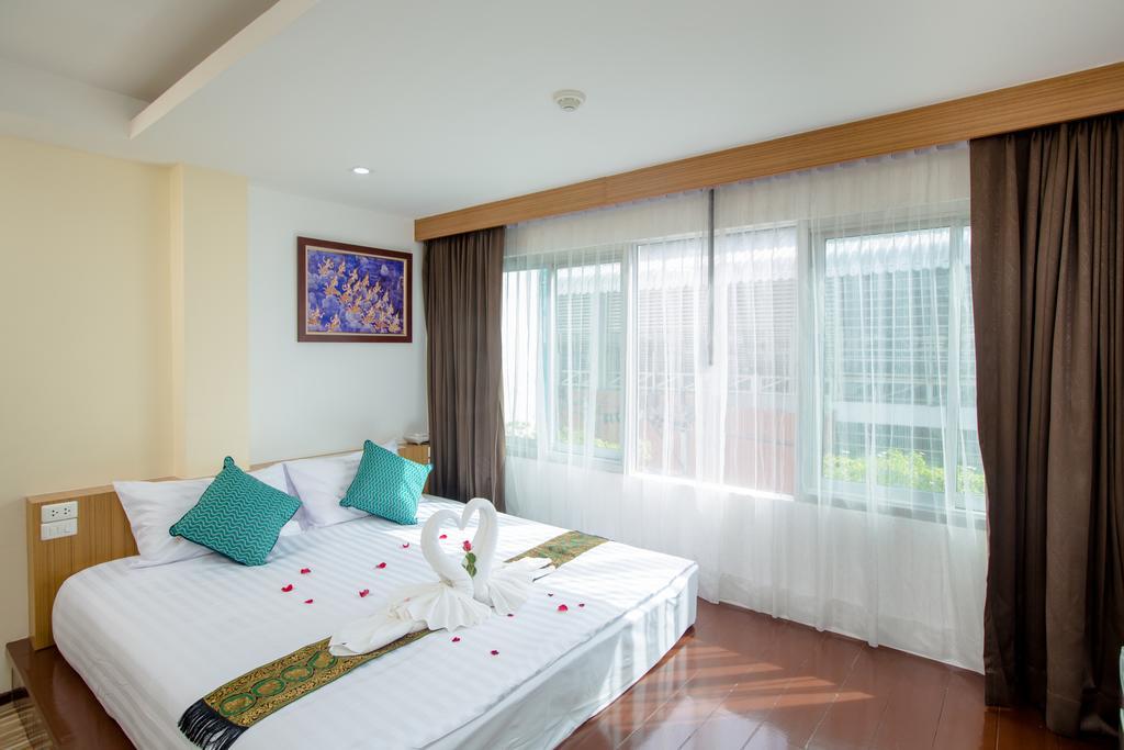 Patong Landmark Hotel Exterior foto
