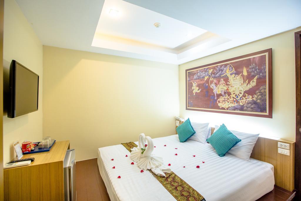 Patong Landmark Hotel Cameră foto