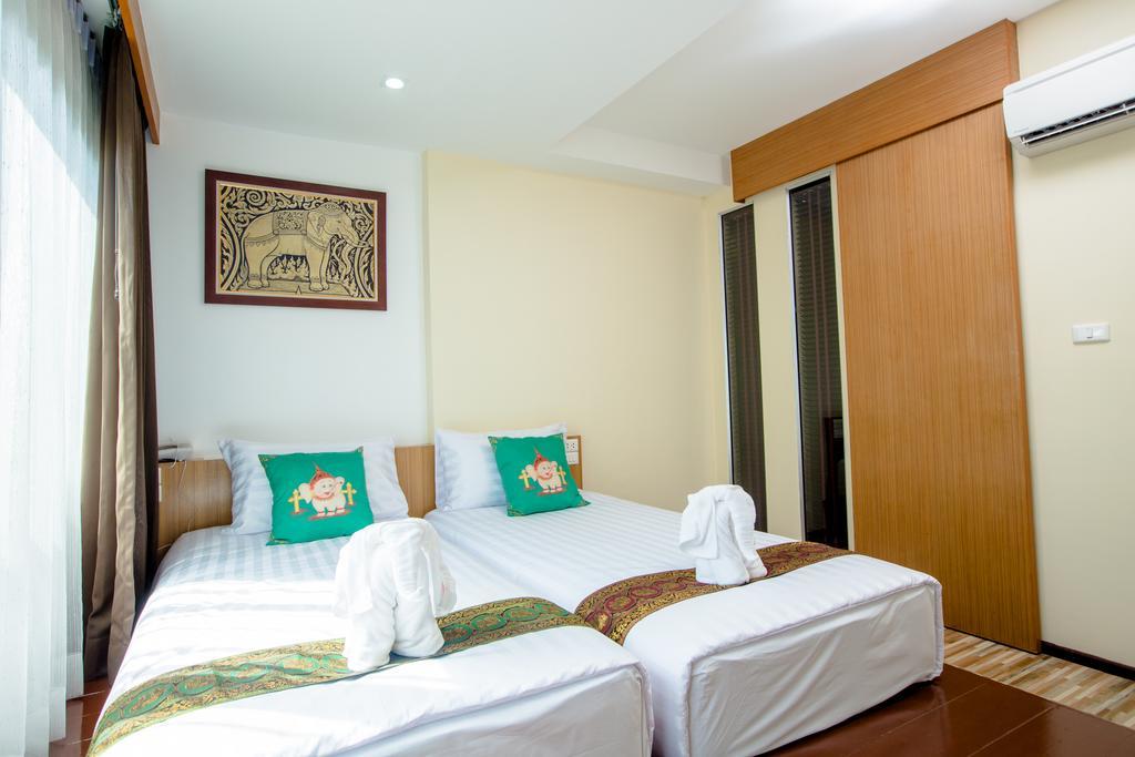 Patong Landmark Hotel Cameră foto