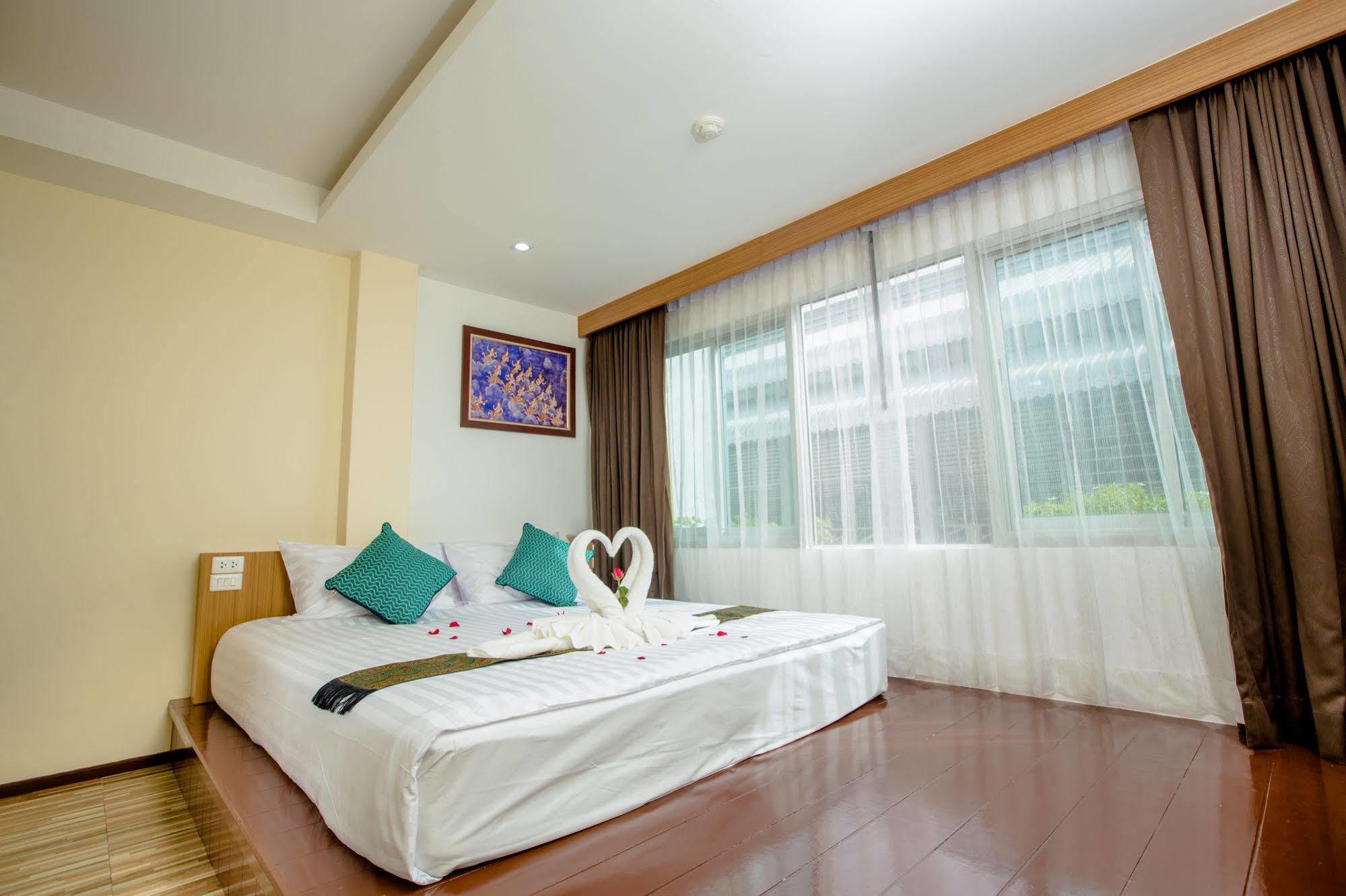 Patong Landmark Hotel Exterior foto
